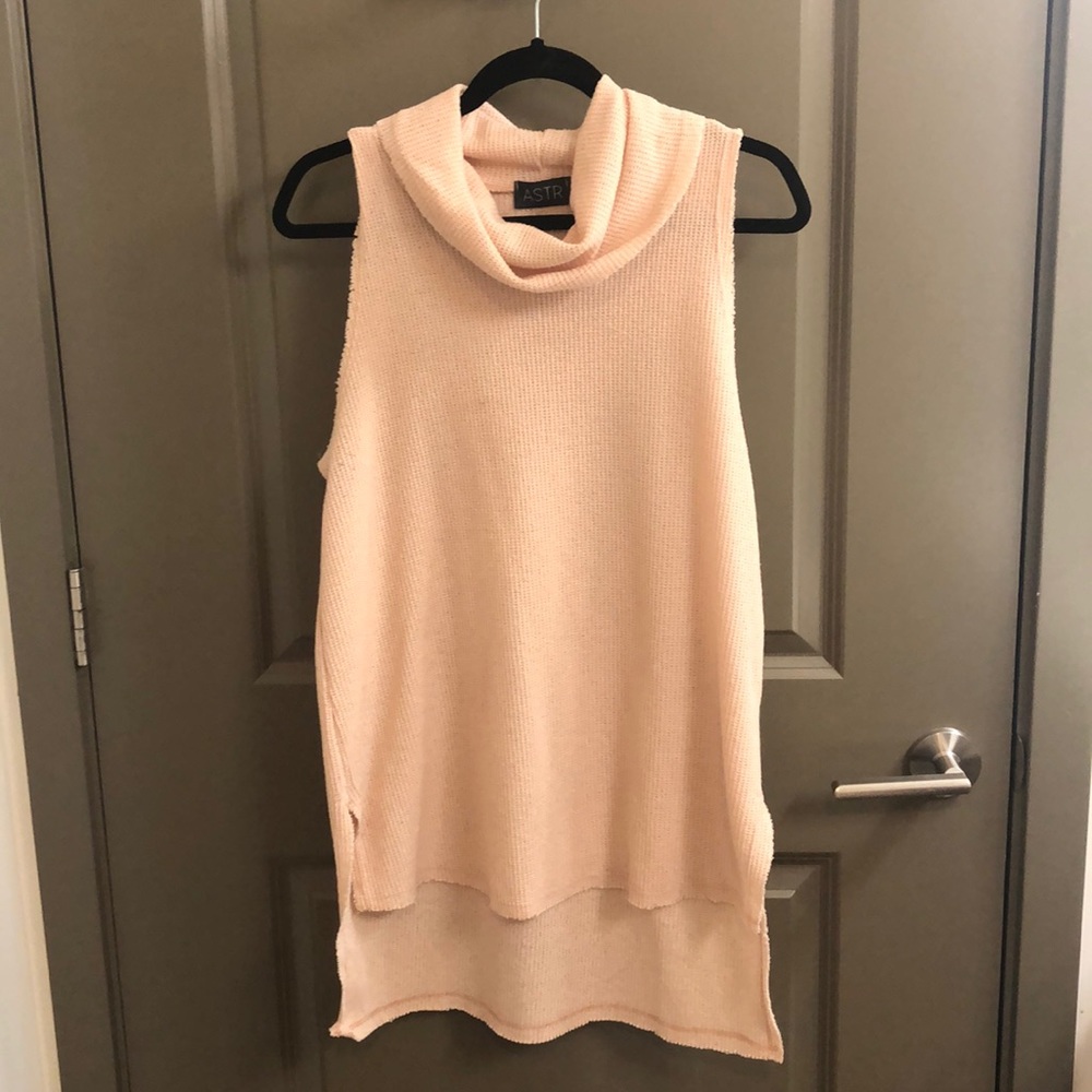 Astr Sleeveless Sweater Turtleneck (never worn)